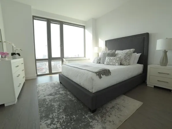 188 Ludlow Street image 2 of 6