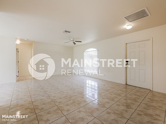3rd image of 3303 23rd St W