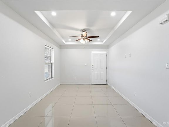 3rd image of 523 Lotto Ln
