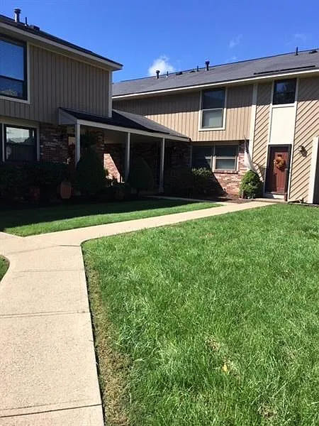 770 Wheatland Cir photo 1