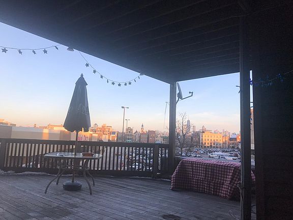 5th image of 1323 N Milwaukee Ave #2
