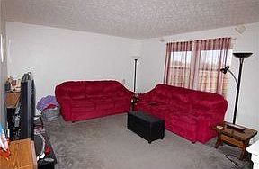 5th image of 901 Lora Lee Dr