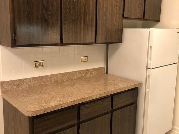 2nd image of 9807 S Karlov Ave APT 112