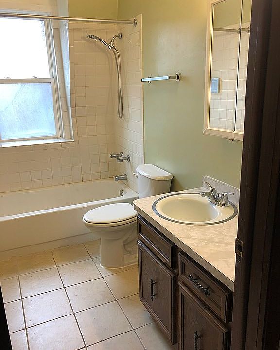 1st image of 11329 S Langley Ave #3