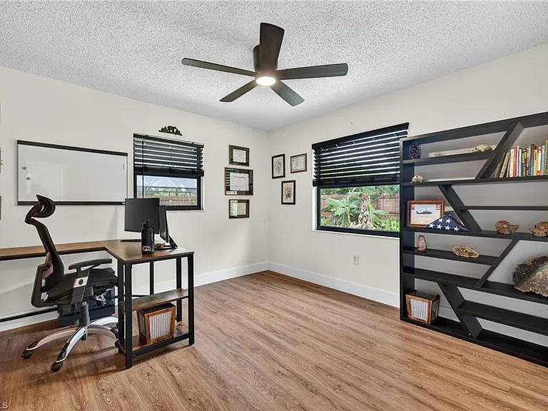 18185 Hilda Dr — Photo 13