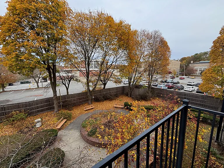 112 Franklin St #C6 — Photo 5