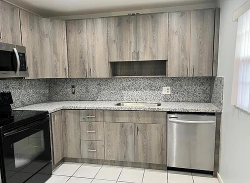 150 SW 134th Way #314R Photo 1