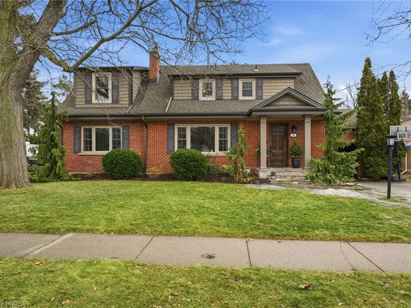 86 Elm St, Brantford, ON N3R 4V2