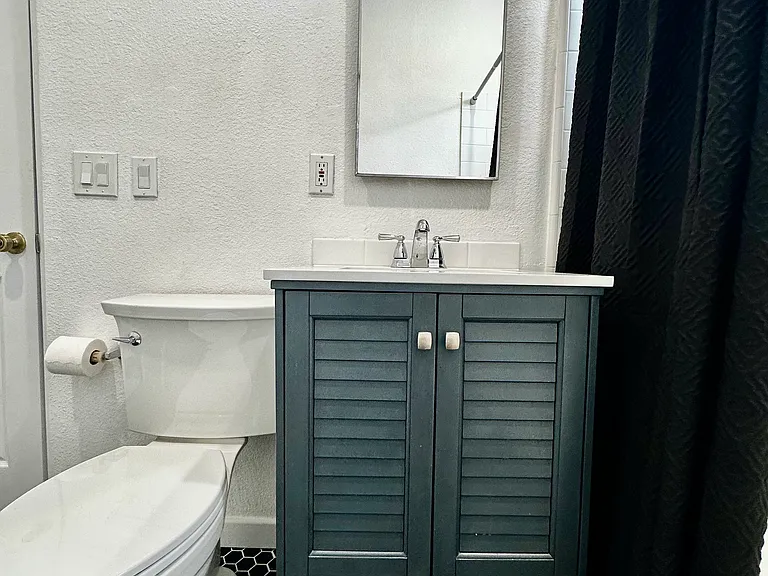 227 N Adams St #6 — Photo 21
