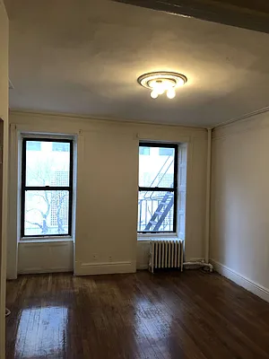 Rented by Wave Real Estate Group | media 5