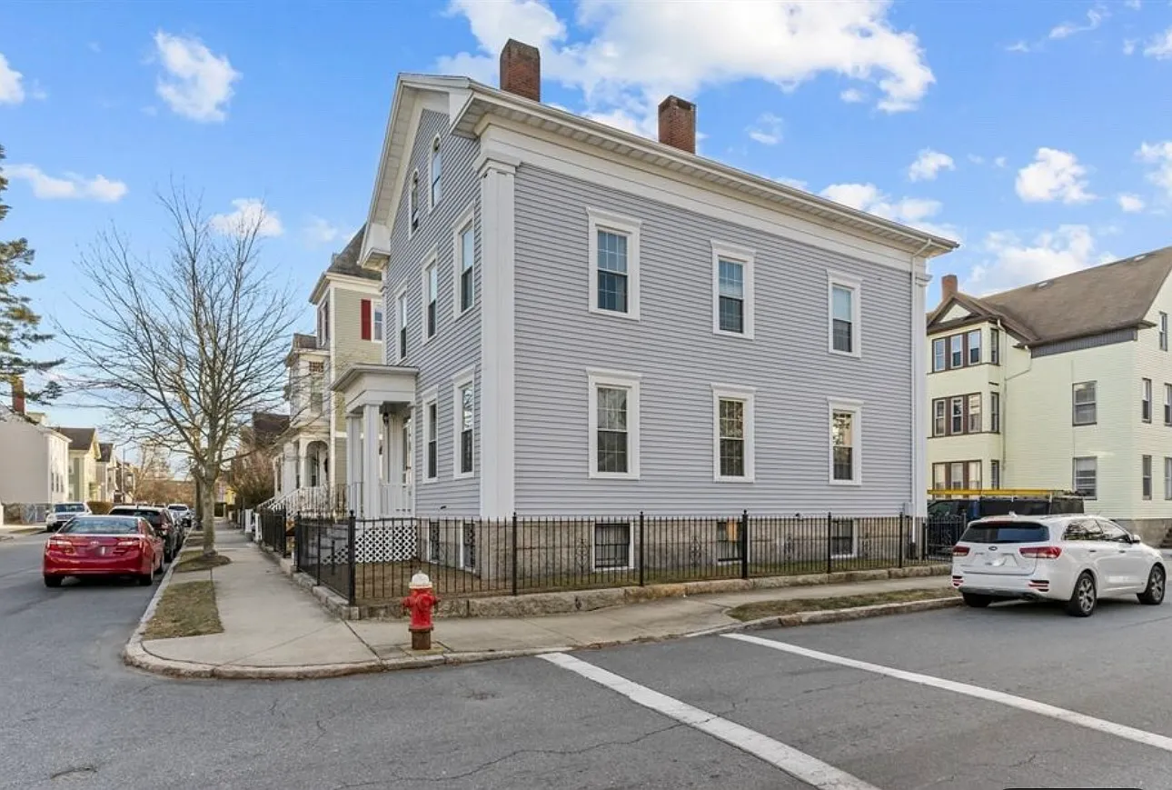 65 Chestnut St — Photo 2