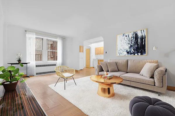Sold by Bond New York | media 7