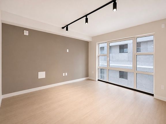2nd image of 1813 Ranstead St #0f110479a