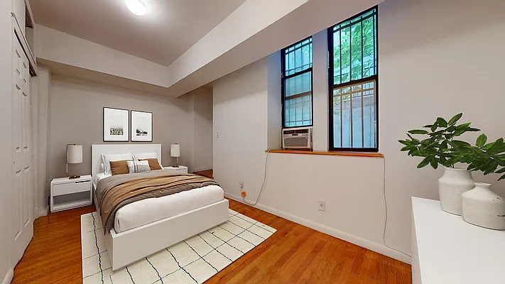 Rented by Bond New York | media 5