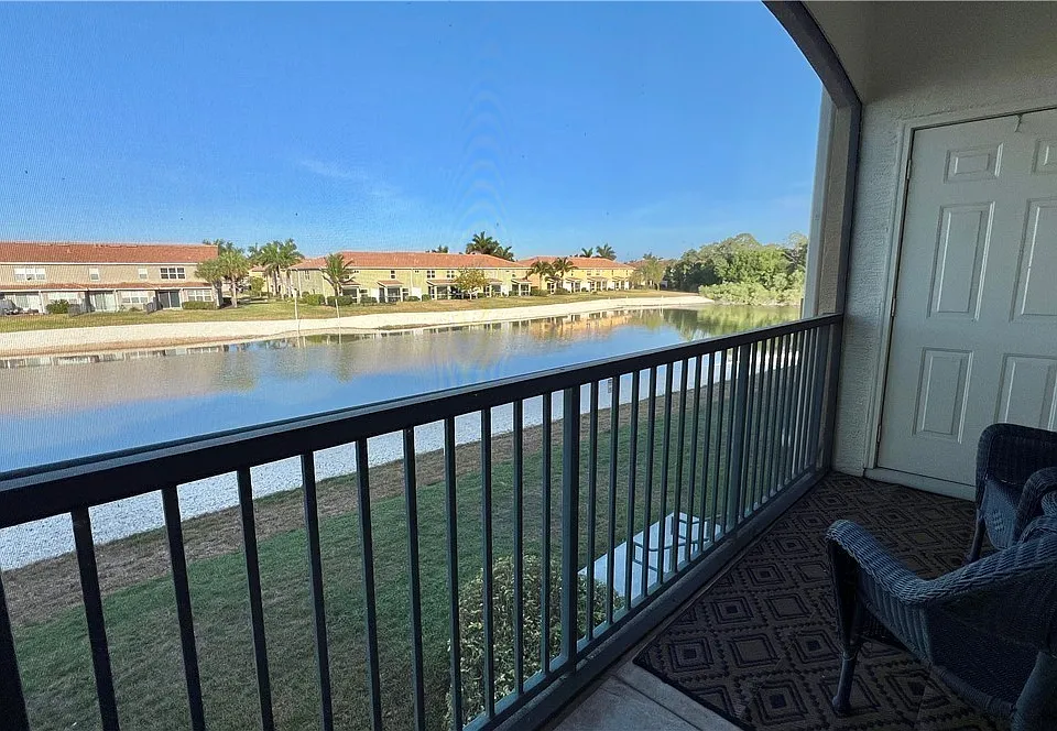11540 Villa Grand #1216