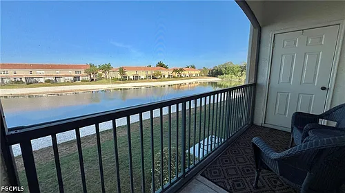 11540 Villa Grand Photo 1