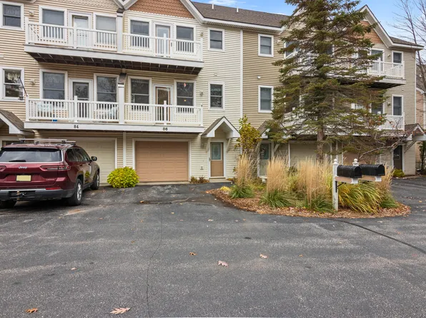 86 Spinnaker Dr, Manistee, MI 49660