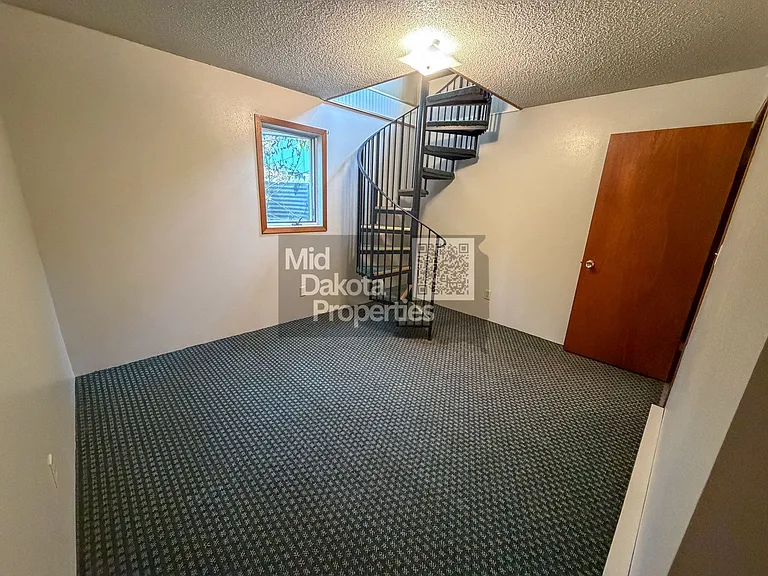 624 N Langdon St — Photo 7