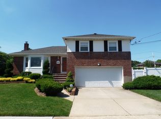 3755 Charles Ct, Seaford, NY 11783