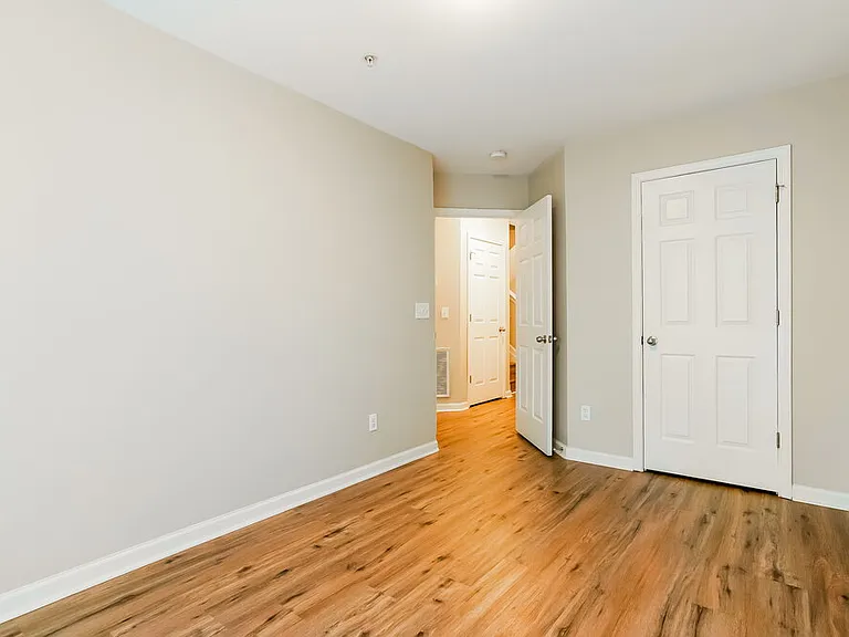 311 Gilman Ln #106 — Photo 18