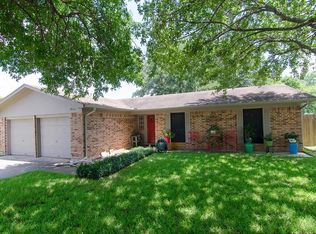 1603 Mallard Ln, Taylor, TX 76574