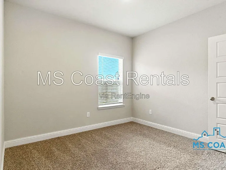 15610 Lantern Cv — Photo 19
