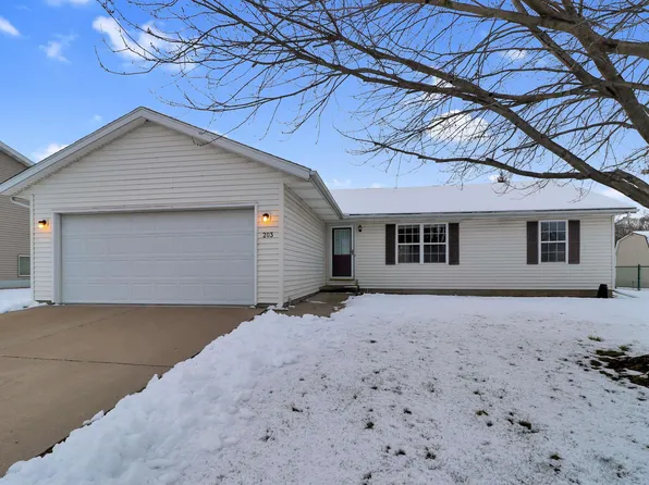 203 Justice Dr, East Peoria, IL 61611
