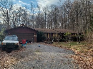 99 Happy Valley Ln, Berkeley Springs, WV 25411
