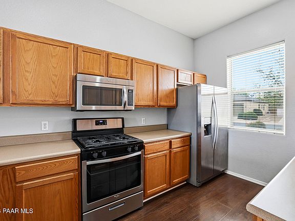 4th image of 5923 N Talbot Dr