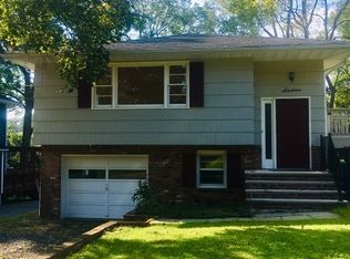 16 Old Army Rd, Bernardsville, NJ 07924