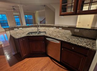 6008 Manchester Cir, Roswell, GA 30075
