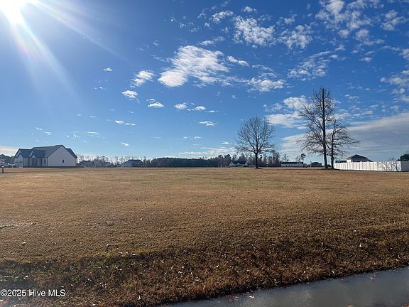 4th image of 446 Pointe Vista Drive LOT 63