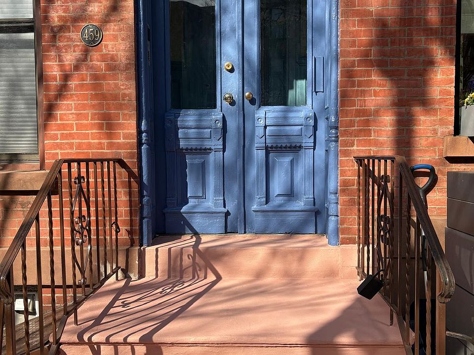 1st image of 459 11th St #1