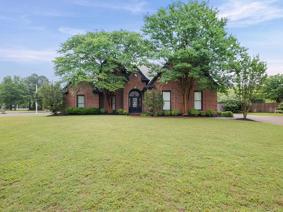 1st image of 564 Fern Meadow Cv