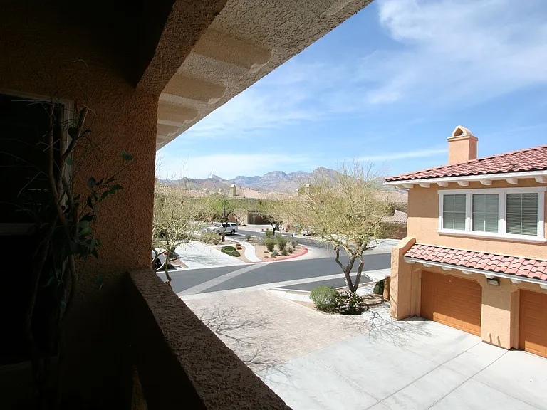 820 Canterra St #2052 — Photo 3