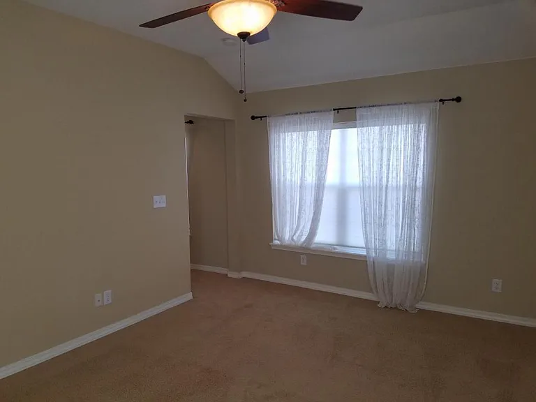 2370 Windmill Dr — Photo 19