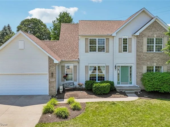 39301 Arlington Dr, Avon, OH 44011
