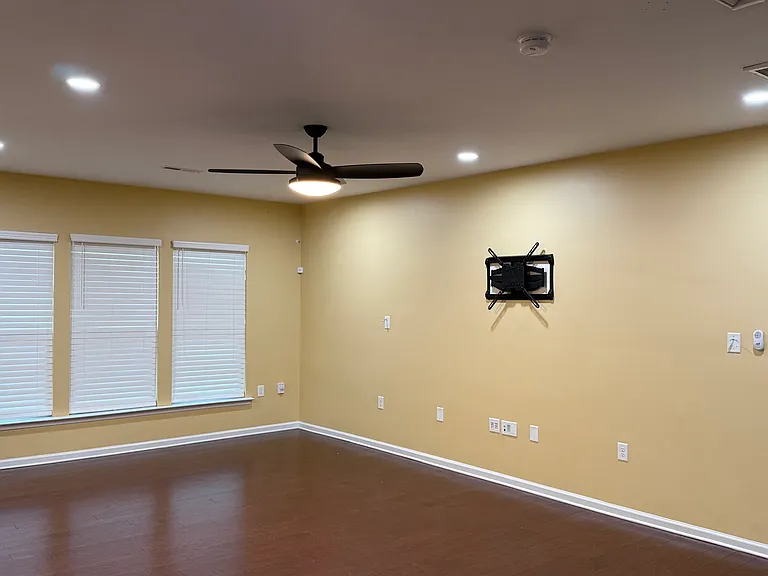 2101 Chipley Dr — Photo 15