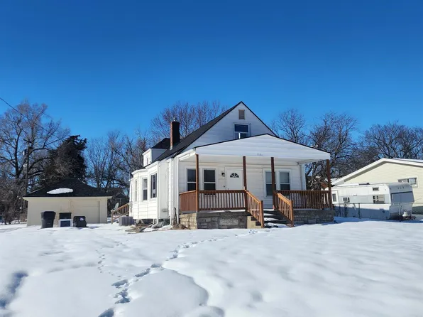 1181 SW Hillsdale St, Topeka, KS 66604