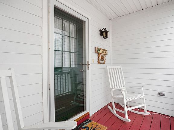 3rd image of 5119 Blake Point Rd