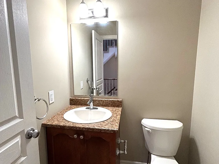 862 Fletcher Cir — Photo 14