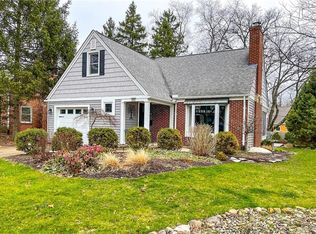 552 Woodview Dr, Dayton, OH 45419
