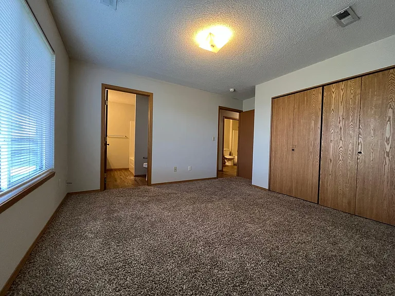 2513 E Conquest St — Photo 11