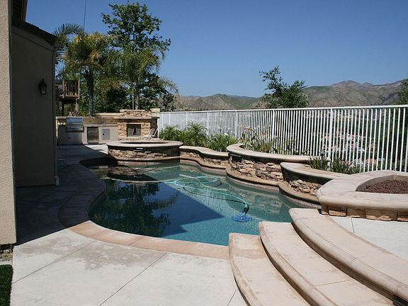 Barbeque, Fireplace, Sheer Decent Water Features