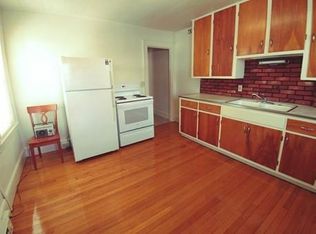 67 Cochran St #1RIGHT, Chicopee, MA 01020