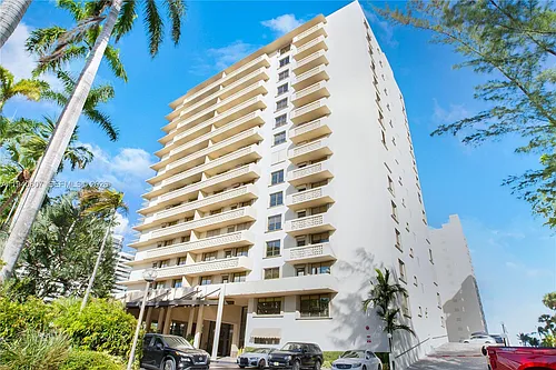 10185 Collins Ave Photo 1