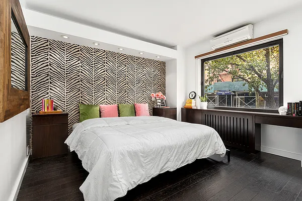 Rented by Sotheby's International Realty | media 13