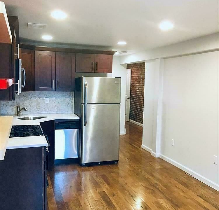 1st image of 1091 Herkimer St #1
