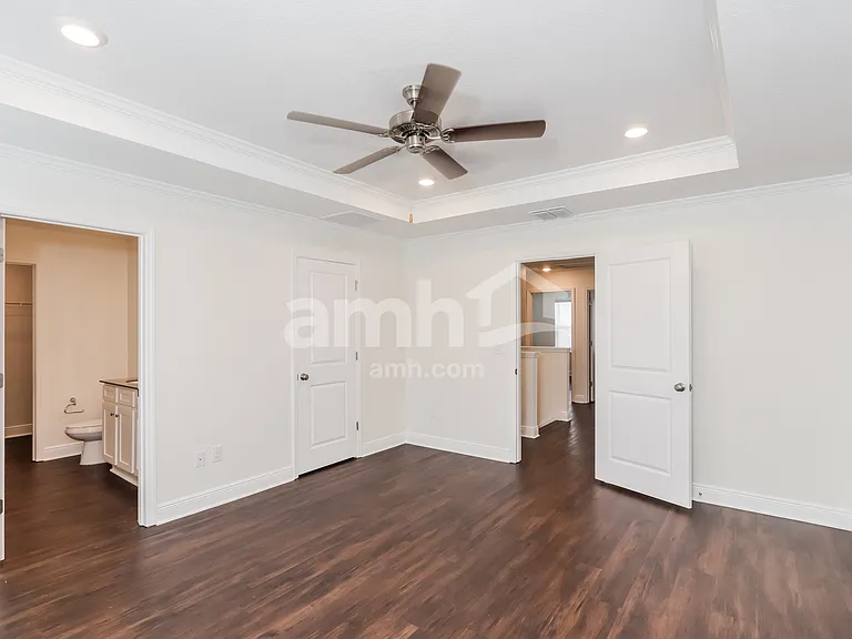 27297 Saint Andrews Ave — Photo 9
