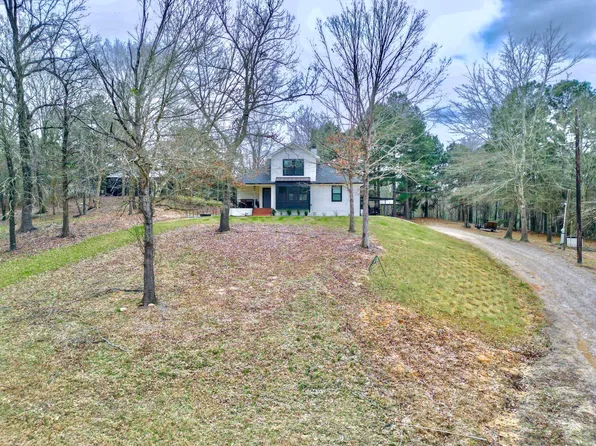 3381 Noonday Rd, Hallsville, TX 75650